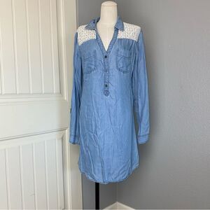Maurice’s Jean dress with lace shoulder overlay - size large.
